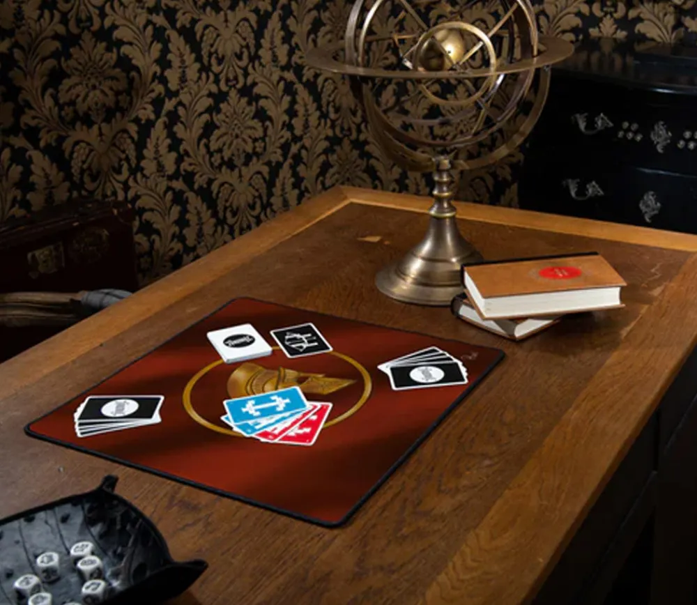 Tout Pour le Jeu Tapis de jeux 40 x 40 cm rouge Casque doré