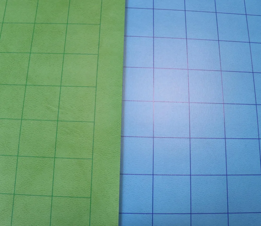 Tout Pour le Jeu Tapis jeu recto-verso Bleu/Vert Megamat carré effaçable plateau 122 x 88 cm