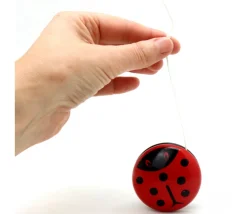 Tout Pour le Jeu Yoyo coccinelle en bois à l'unité 5,6 cm